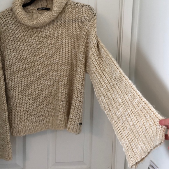 OBEY Chunky Creme wool Sweater - Picture 3 of 4